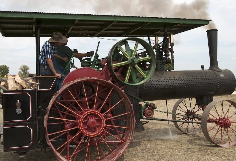 فندق Holiday Inn Express Boonville, An Ihg