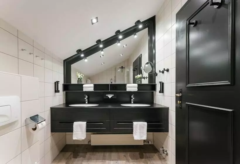 Mondi Hotel Am Grundlsee