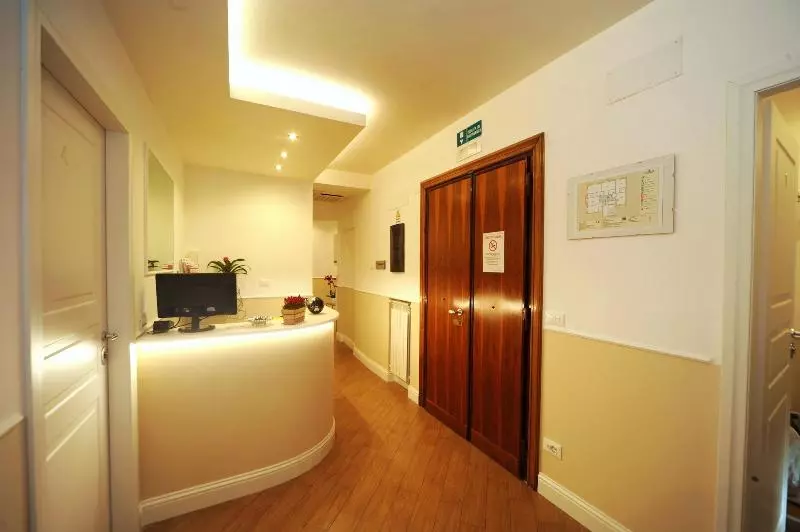 هتل My Suites Piazza Di Spagna