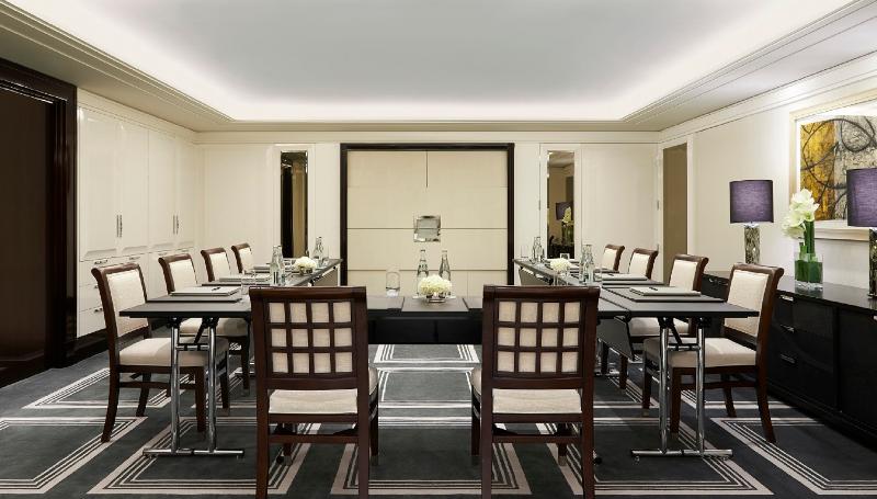 ホテル The Peninsula Paris