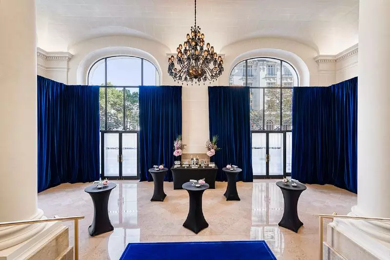 ホテル The Peninsula Paris