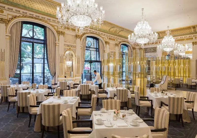 ホテル The Peninsula Paris
