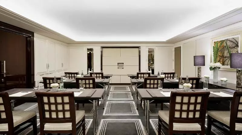 ホテル The Peninsula Paris