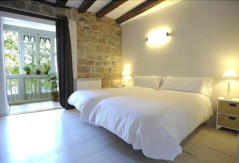 پانسیون Artea Narrika