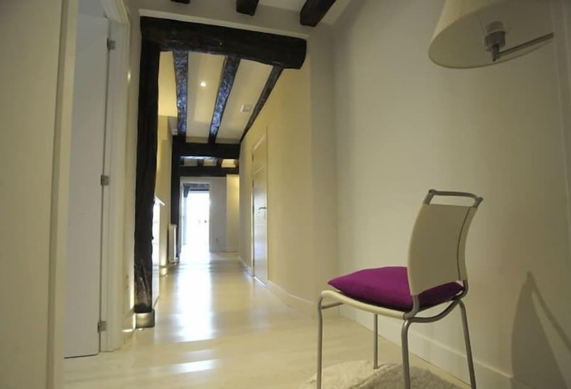 پانسیون Artea Narrika