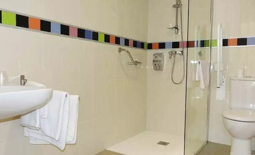 پانسیون Artea Narrika