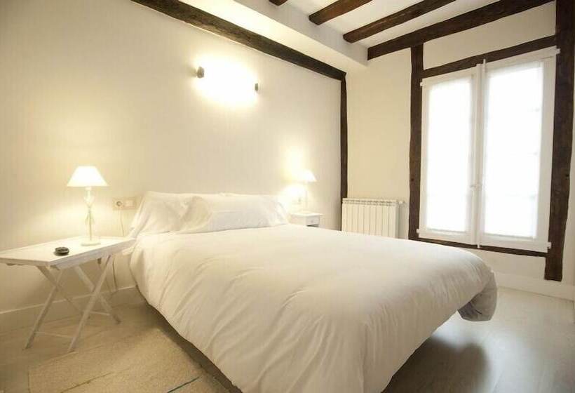 پانسیون Artea Narrika