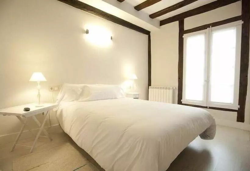 پانسیون Artea Narrika