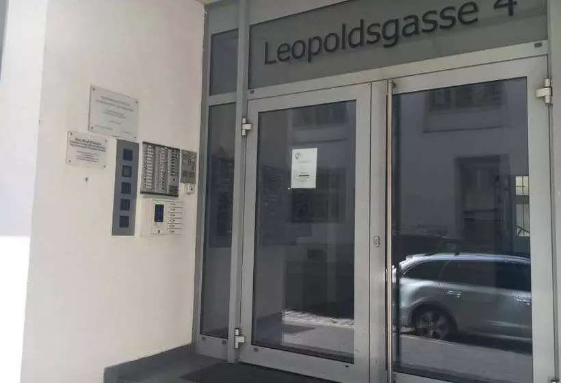 Vienna Inn Apartments