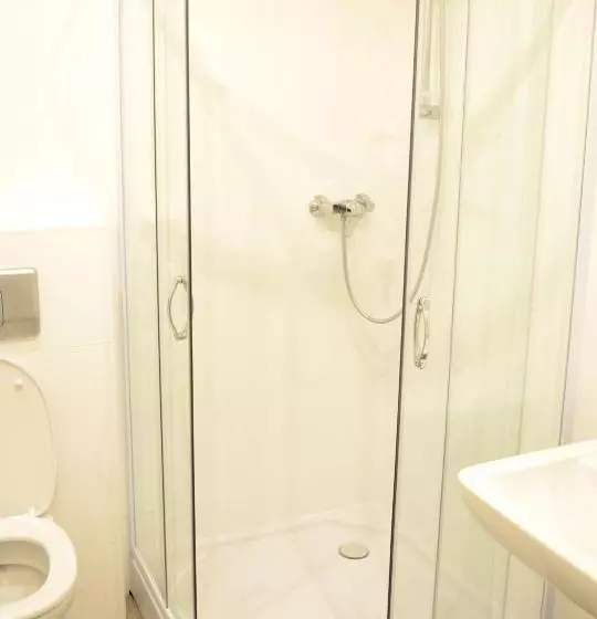 Vienna Inn Apartments