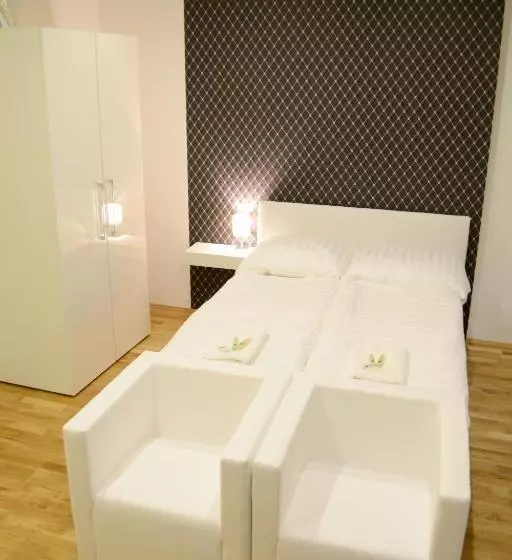 Vienna Inn Apartments