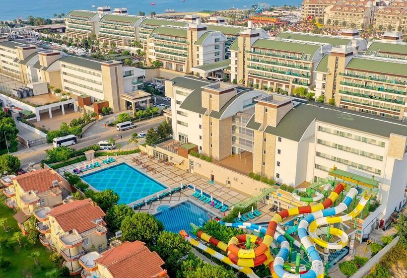 Crystal Waterworld Resort & Spa - Ultimate All Inclusive