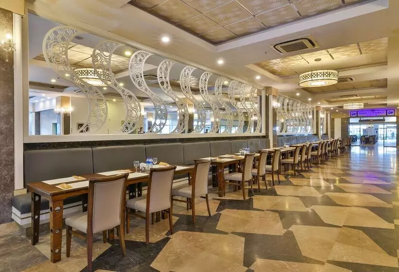 Crystal Waterworld Resort & Spa - Ultimate All Inclusive