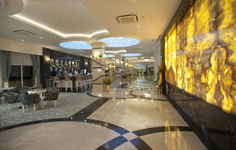 Crystal Waterworld Resort & Spa - Ultimate All Inclusive