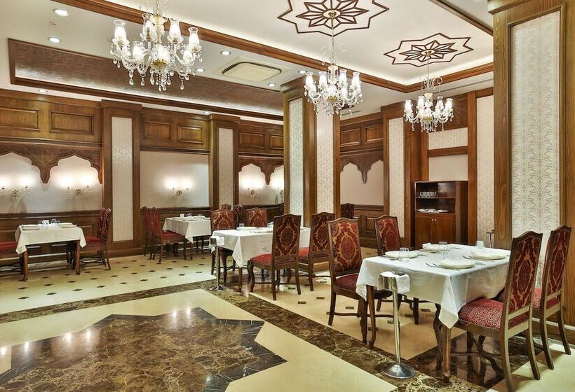 Crystal Waterworld Resort & Spa - Ultimate All Inclusive