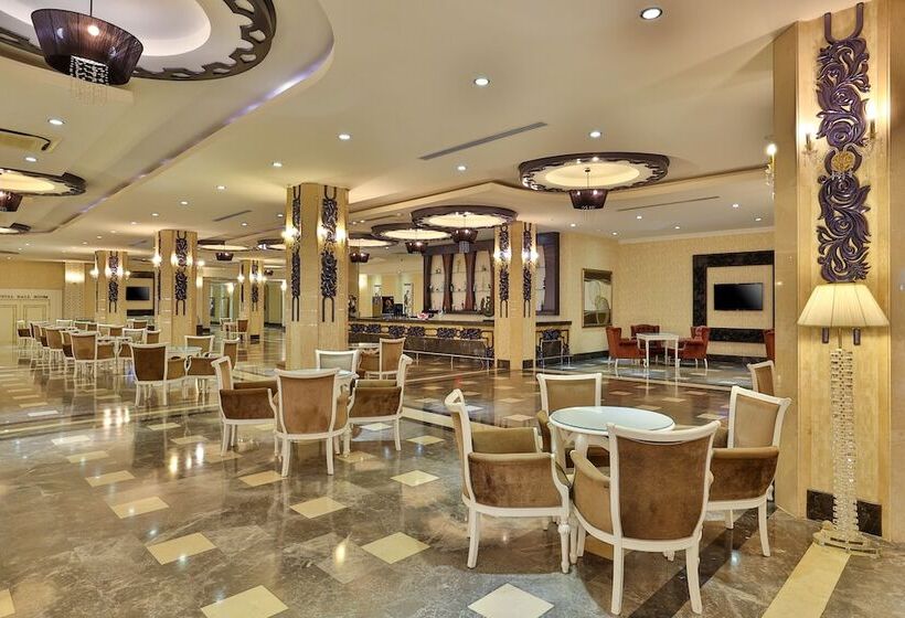 Crystal Waterworld Resort & Spa - Ultimate All Inclusive