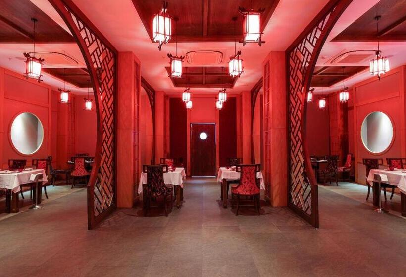 Crystal Waterworld Resort & Spa - Ultimate All Inclusive