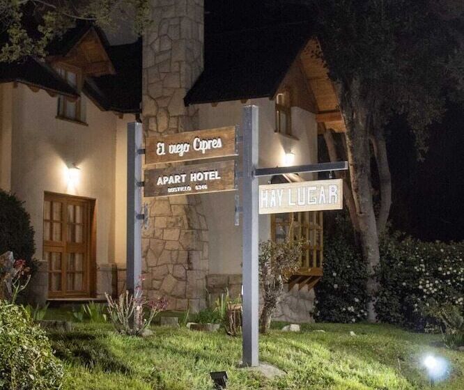 Apart Hotel Bungalows El Viejo Cipres