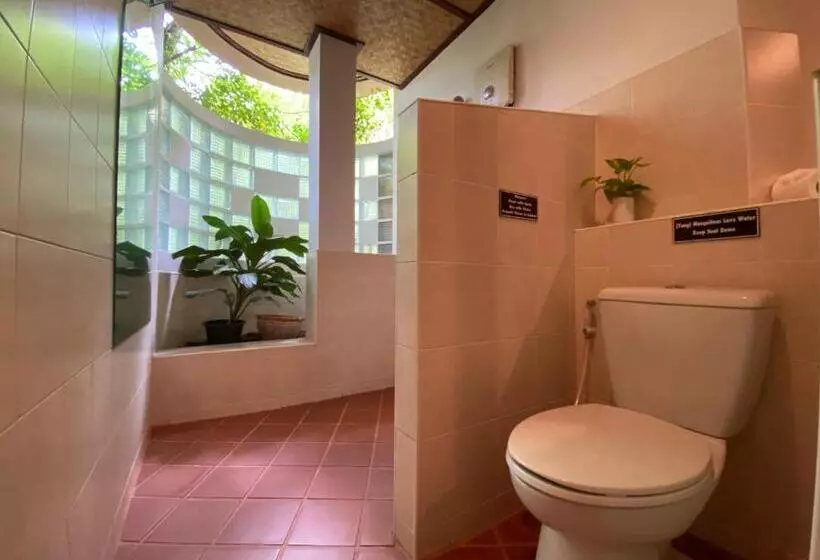 Friendship Beach Resort & Atmanjai Wellness Centre