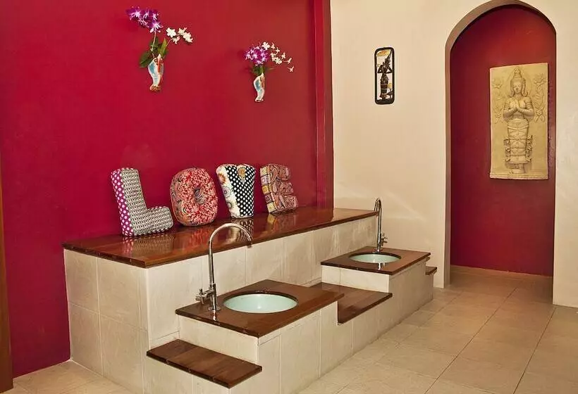 Friendship Beach Resort & Atmanjai Wellness Centre