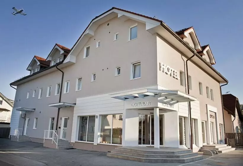 هتل Bajt Maribor