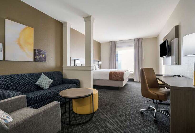 فندق Comfort Inn & Suites Victoria North