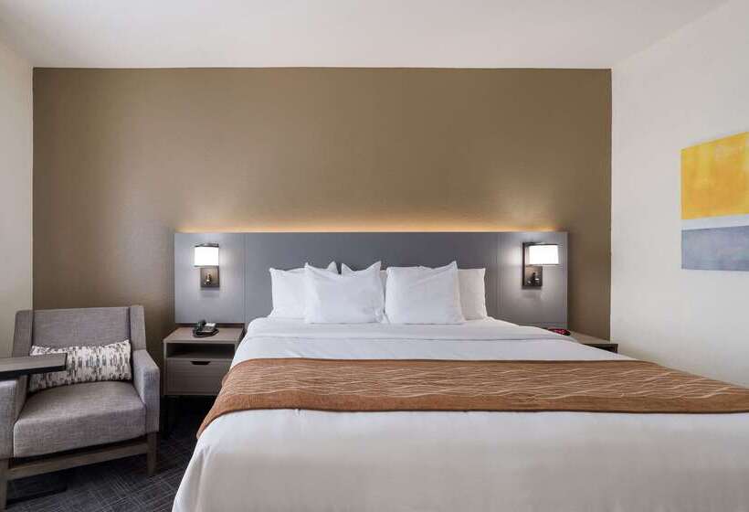 فندق Comfort Inn & Suites Victoria North