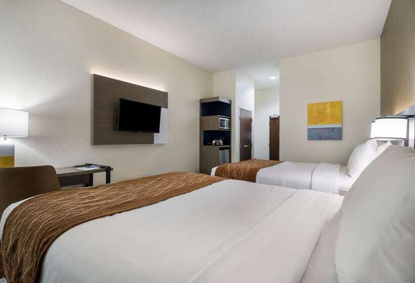 فندق Comfort Inn & Suites Victoria North