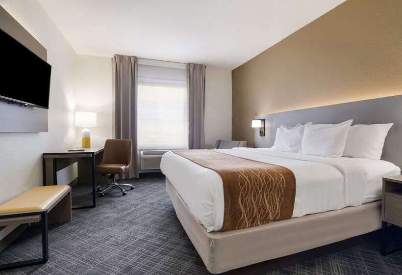 فندق Comfort Inn & Suites Victoria North