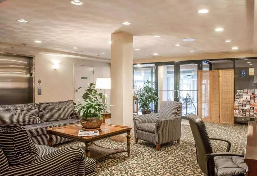 호텔 Comfort Inn At Newport Beach Middletown