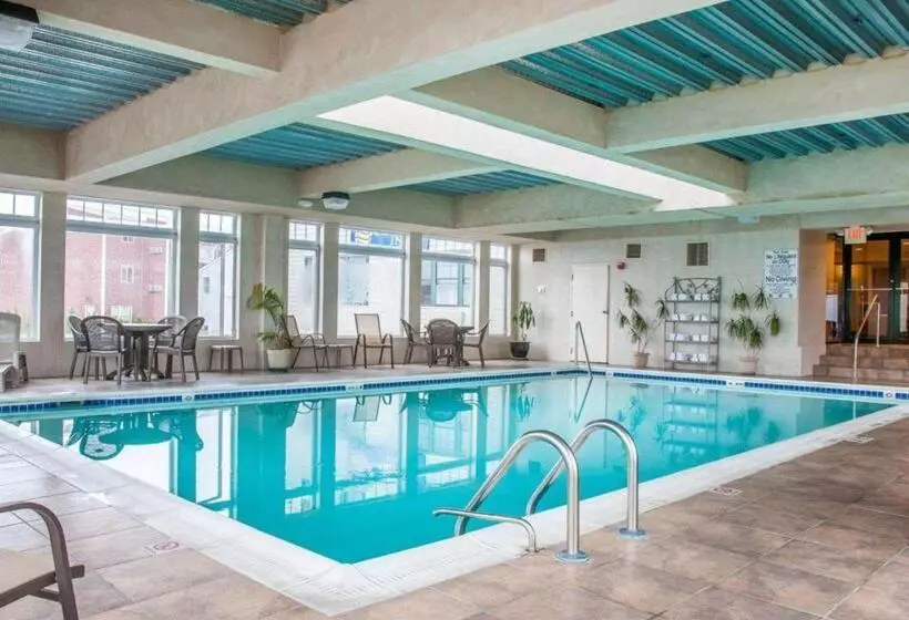 호텔 Comfort Inn At Newport Beach Middletown