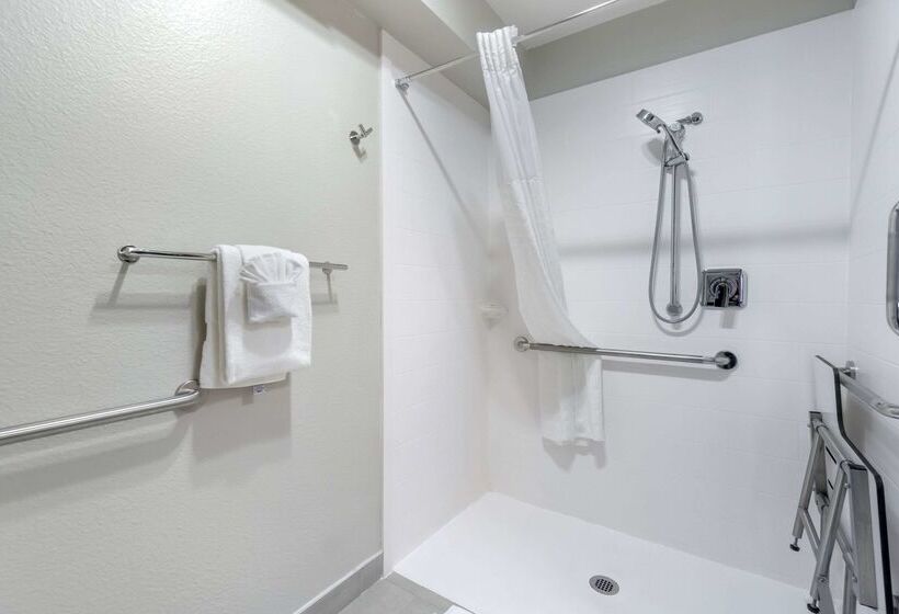 Отель Comfort Inn & Suites Pacific  Auburn