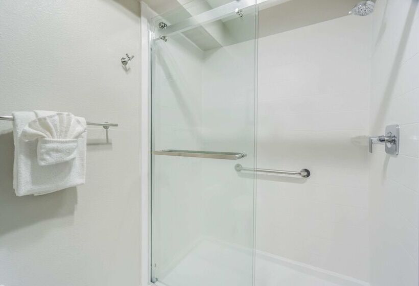 Отель Comfort Inn & Suites Pacific  Auburn