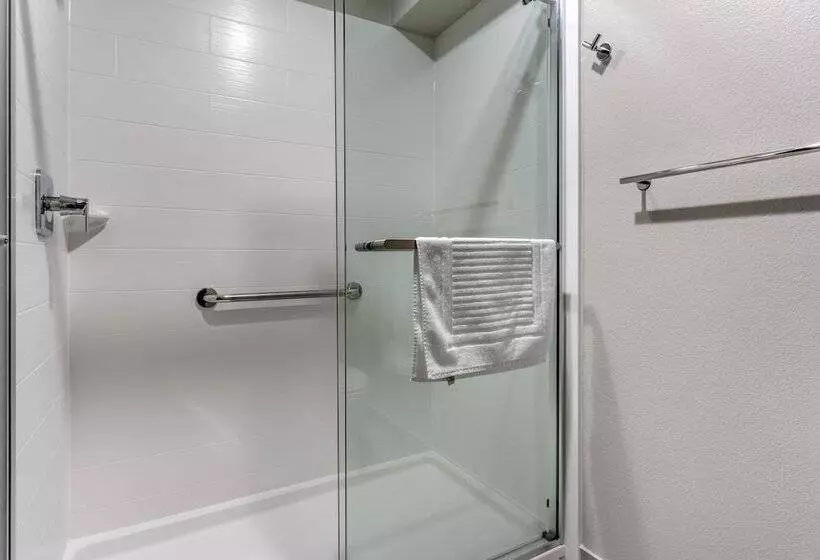 Отель Comfort Inn & Suites Pacific Auburn