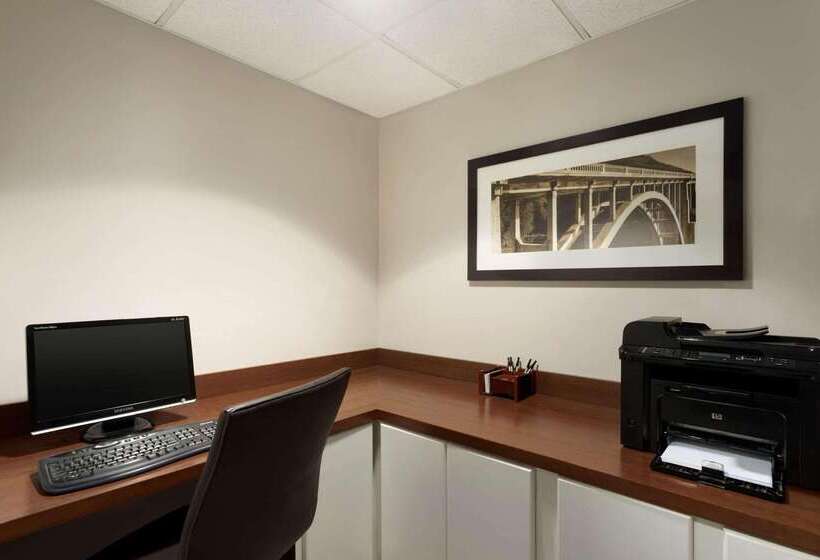 Отель Country Inn & Suites By Radisson, Camp Springs Andrews Air Force Base , Md