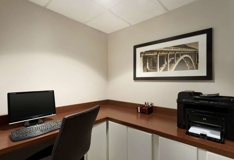 Отель Country Inn & Suites By Radisson, Camp Springs Andrews Air Force Base , Md