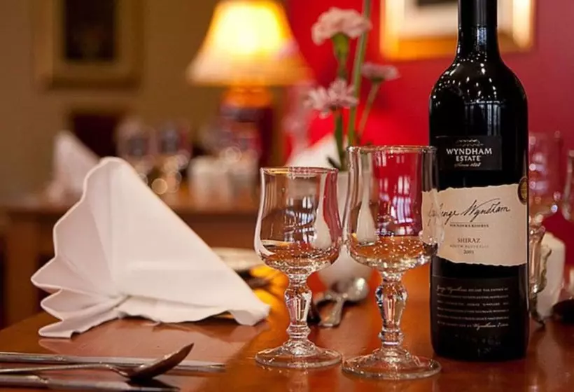 Отель Creggan Court