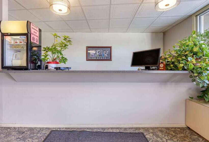 فندق Econo Lodge Bellefonte I99