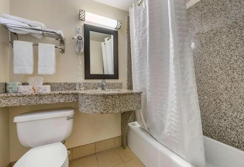 فندق Econo Lodge Bellefonte I99