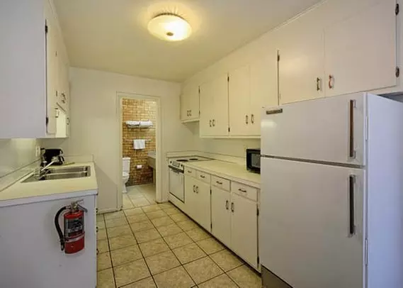 酒店 Econo Lodge Central Midland