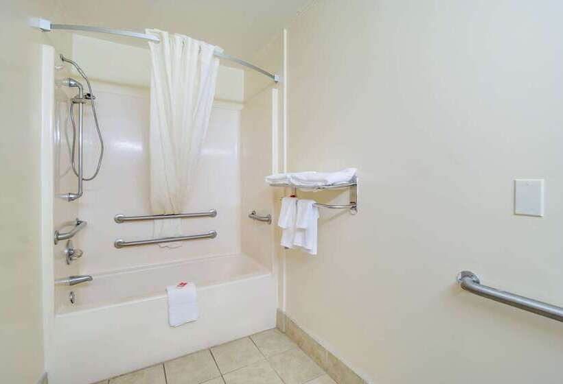 Отель Econo Lodge