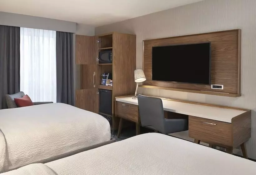 호텔 Four Points By Sheraton Hamilton  Stoney Creek