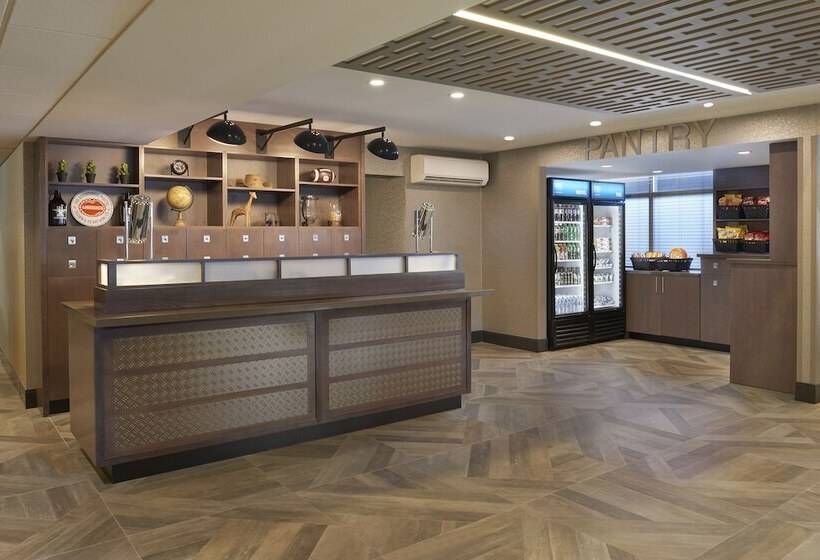 فندق Four Points By Sheraton Hamilton  Stoney Creek