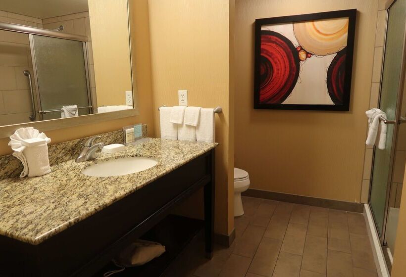 فندق Hampton Inn & Suites Salinas