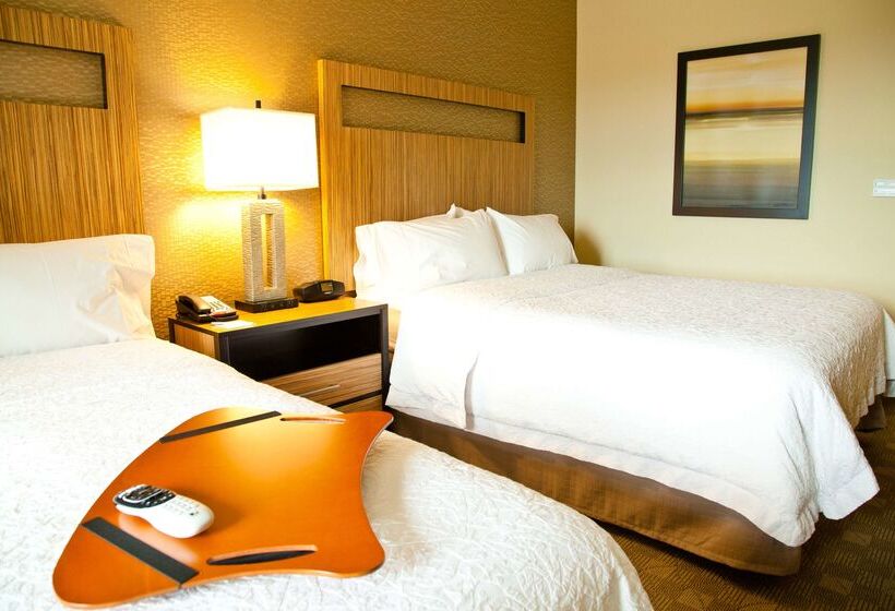 فندق Hampton Inn & Suites Salinas