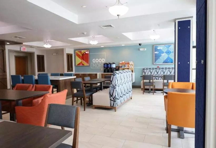 Holiday Inn Express Hotel & Suites Vancouver Mall Portland Area, An Ihg