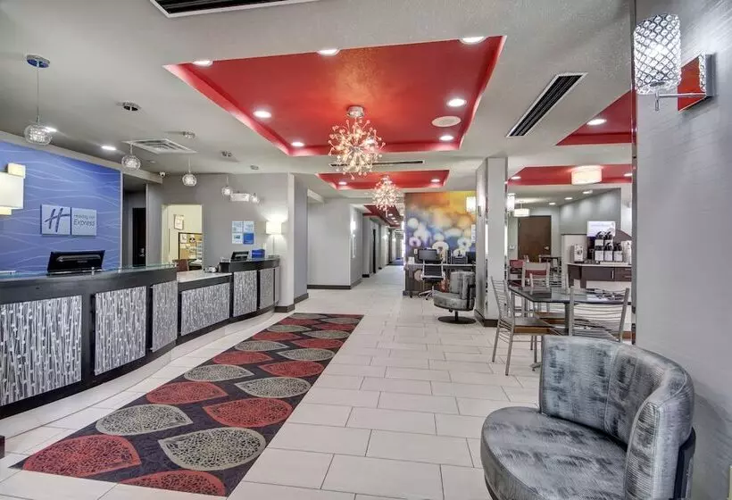 ホテル Holiday Inn Express And Suites Oklahoma City North, An Ihg