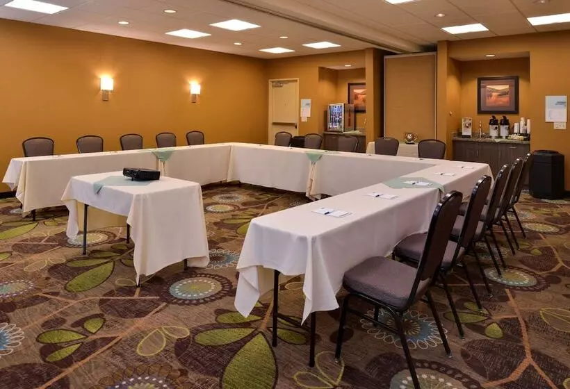 Отель Holiday Inn Express Pocatello, An Ihg