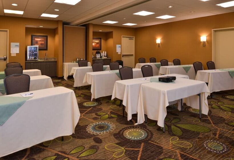 هتل Holiday Inn Express Pocatello, An Ihg