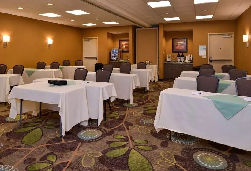 Отель Holiday Inn Express Pocatello, An Ihg